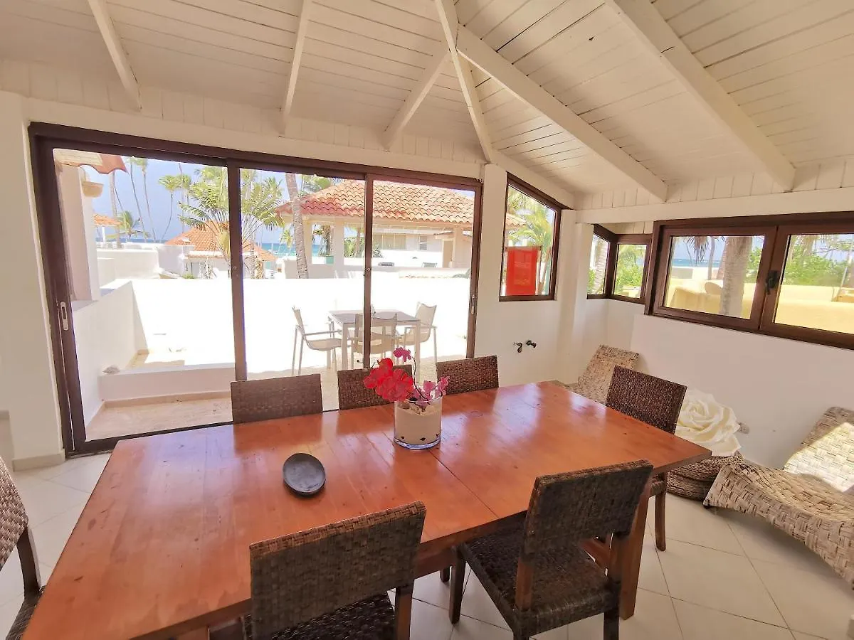Increible Casa Con Terraza Con Vistas Al Mar En Primera Linea De Playa Cocina Wifi Bbq Tv Toallas Playa Villa Punta Cana